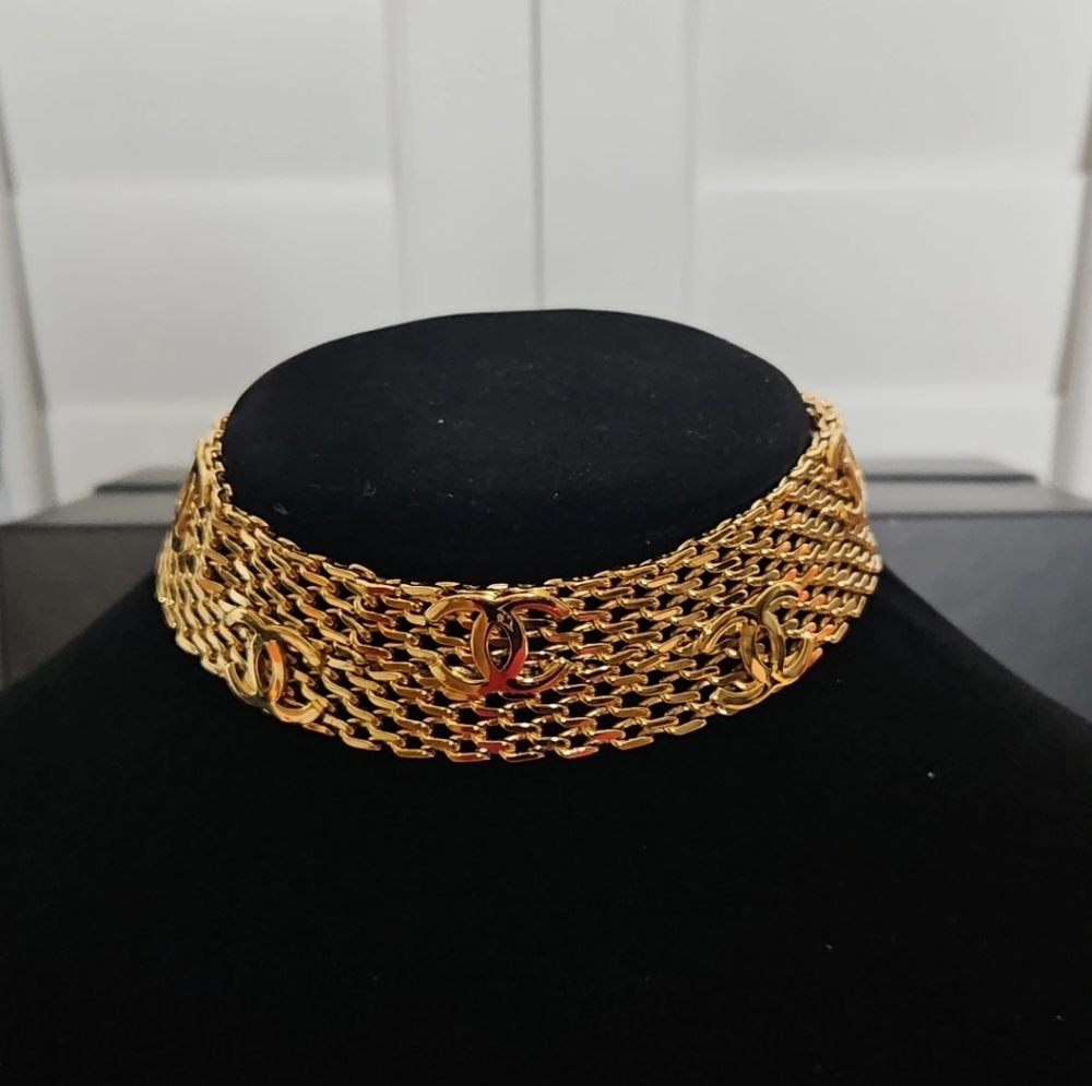 Chanel mesh choker